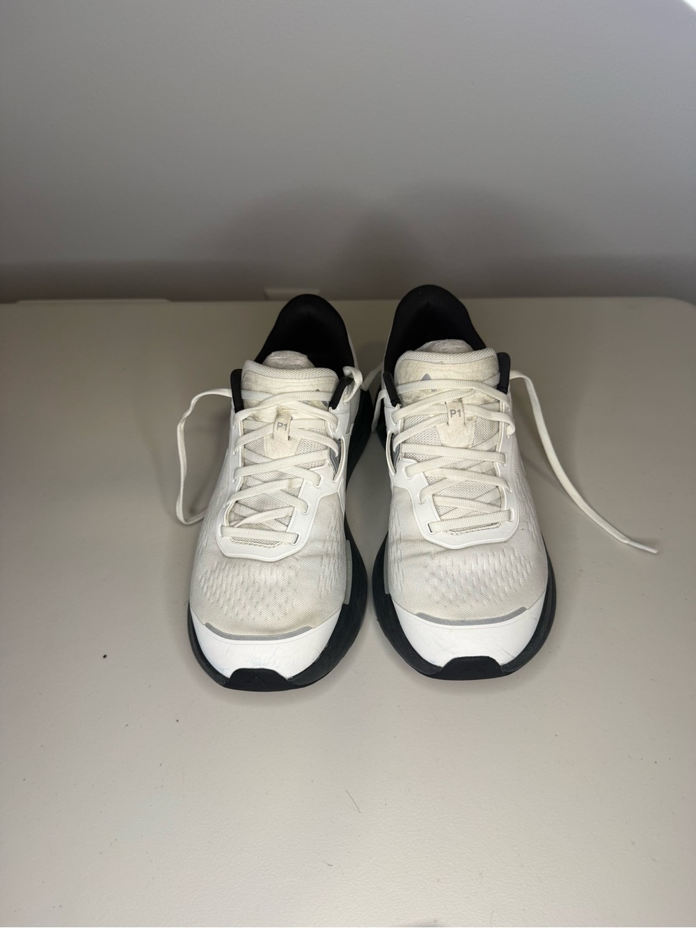 Mount to Coast P1 Men’s Athletic Running Shoes – White/Black